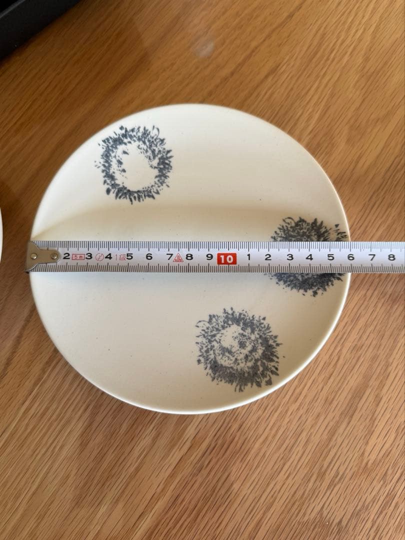 ニコライバーグマン　有田焼プレート　新品未使用　シリアルナンバー入り　Sサイズ