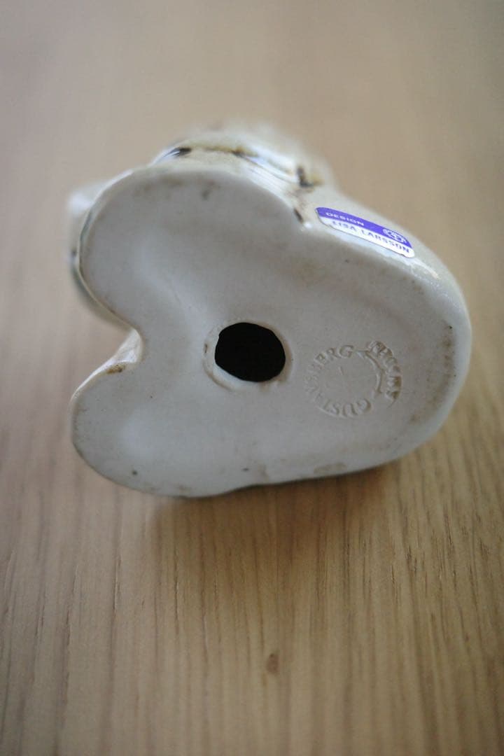 Lisa Larson リサラーソン　ケンネル　スパニエル