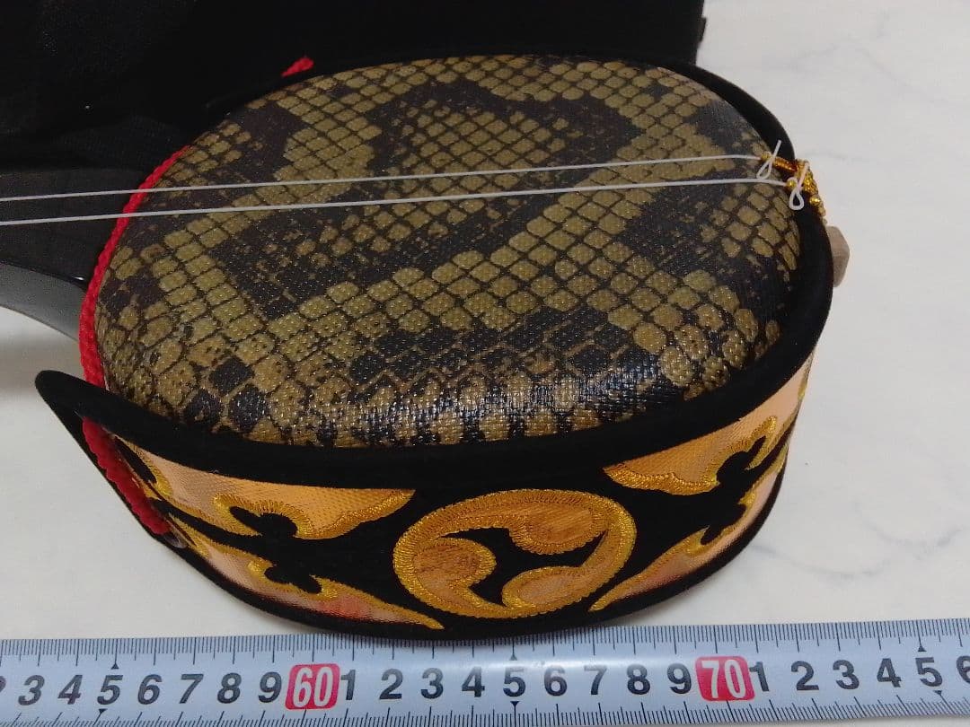 沖縄 三線 琉球 ケース付 全長約74cm 人工皮(破れなし）