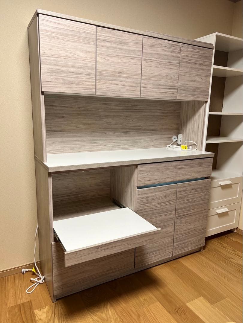 食器棚　キッチンカウンター　キッチンボード