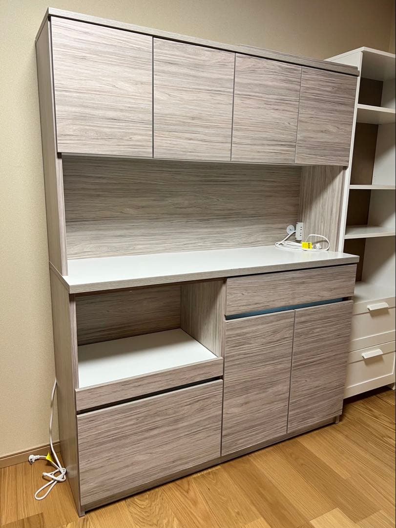 食器棚　キッチンカウンター　キッチンボード