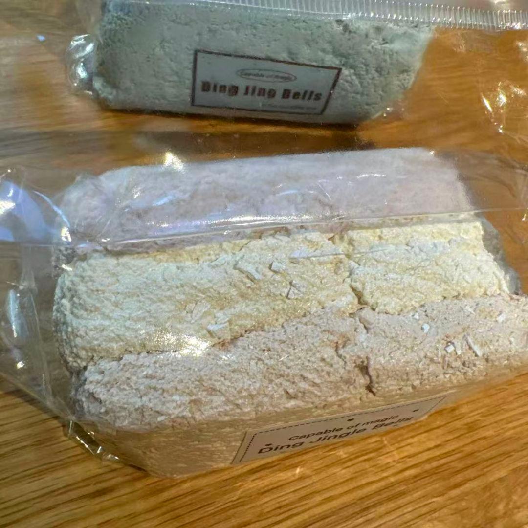 Ding jingle bells スクイーズ トースト - メルカリ