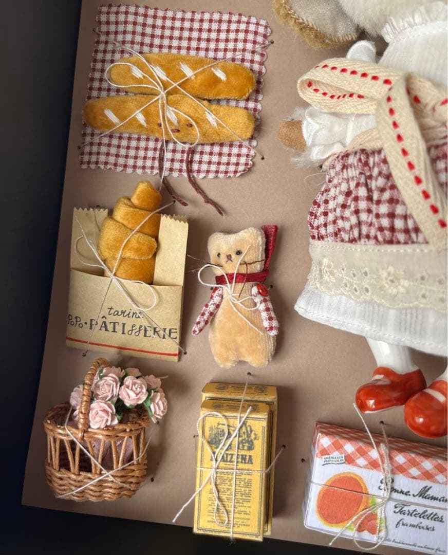 優雅な仔犬エミリー アーティストベア 海外作家様 ぬいぐるみボックス ミニチュア