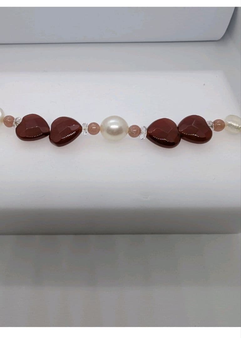 ハート型メノウと淡水パールのネックレス