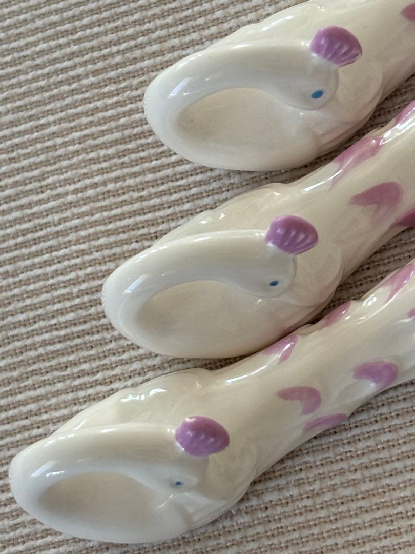 フランスアンティーク カトラリーレスト ピンク色の羽のクジャク 6個セット