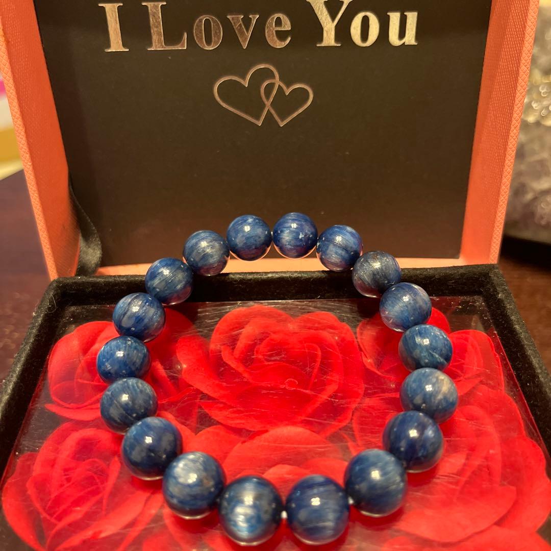 セール価格！天然石ブレスレット　高品質 カイヤナイト　大玉