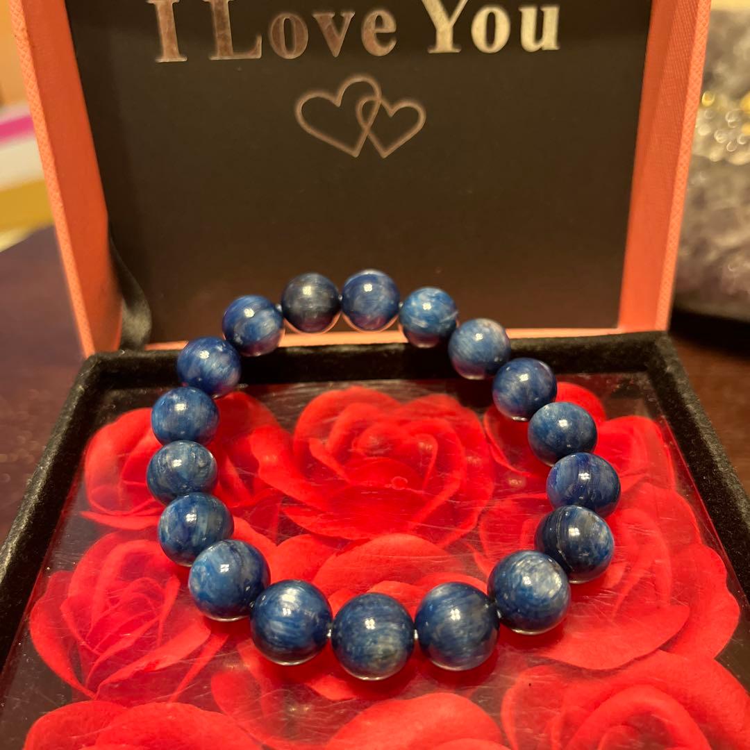 セール価格！天然石ブレスレット　高品質 カイヤナイト　大玉