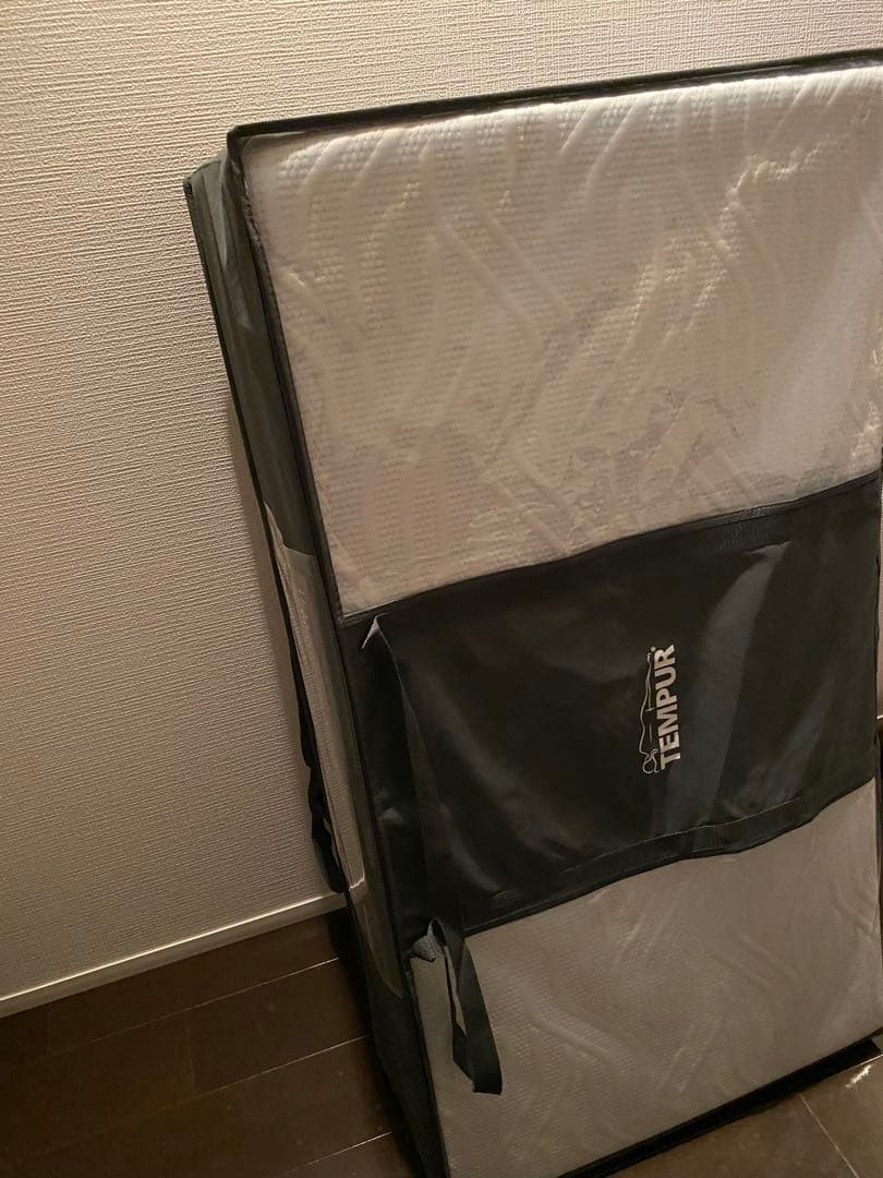 テンピュールプロ エアフトン 折りたたみ　マットレス　厚み9cm 三つ折り