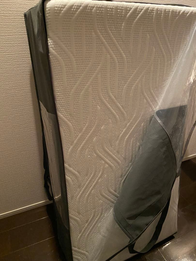 テンピュールプロ エアフトン 折りたたみ　マットレス　厚み9cm 三つ折り