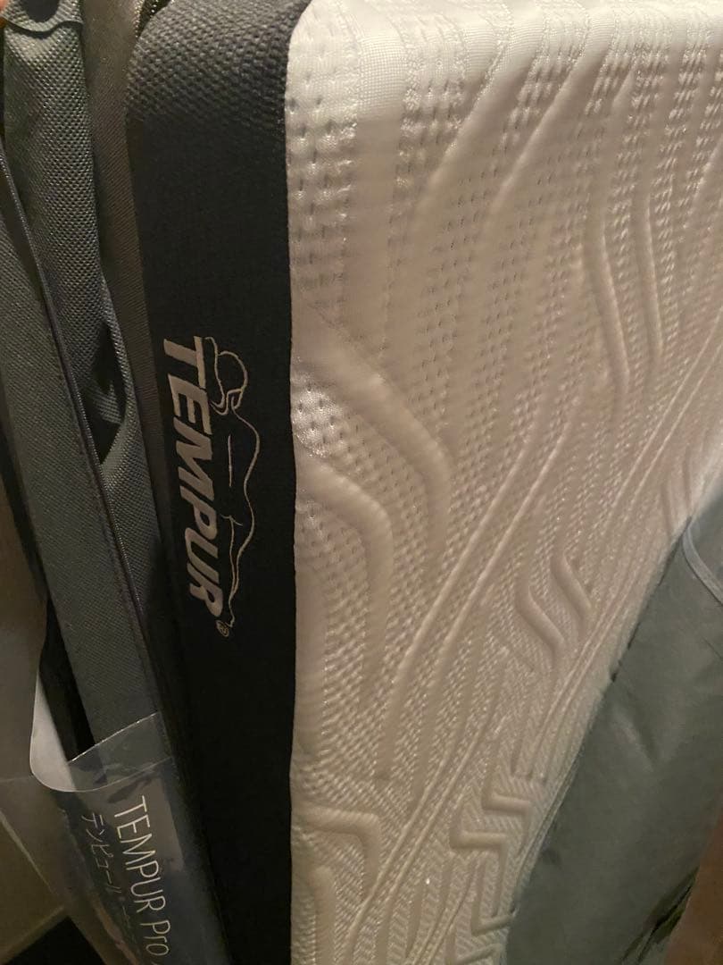 テンピュールプロ エアフトン 折りたたみ　マットレス　厚み9cm 三つ折り