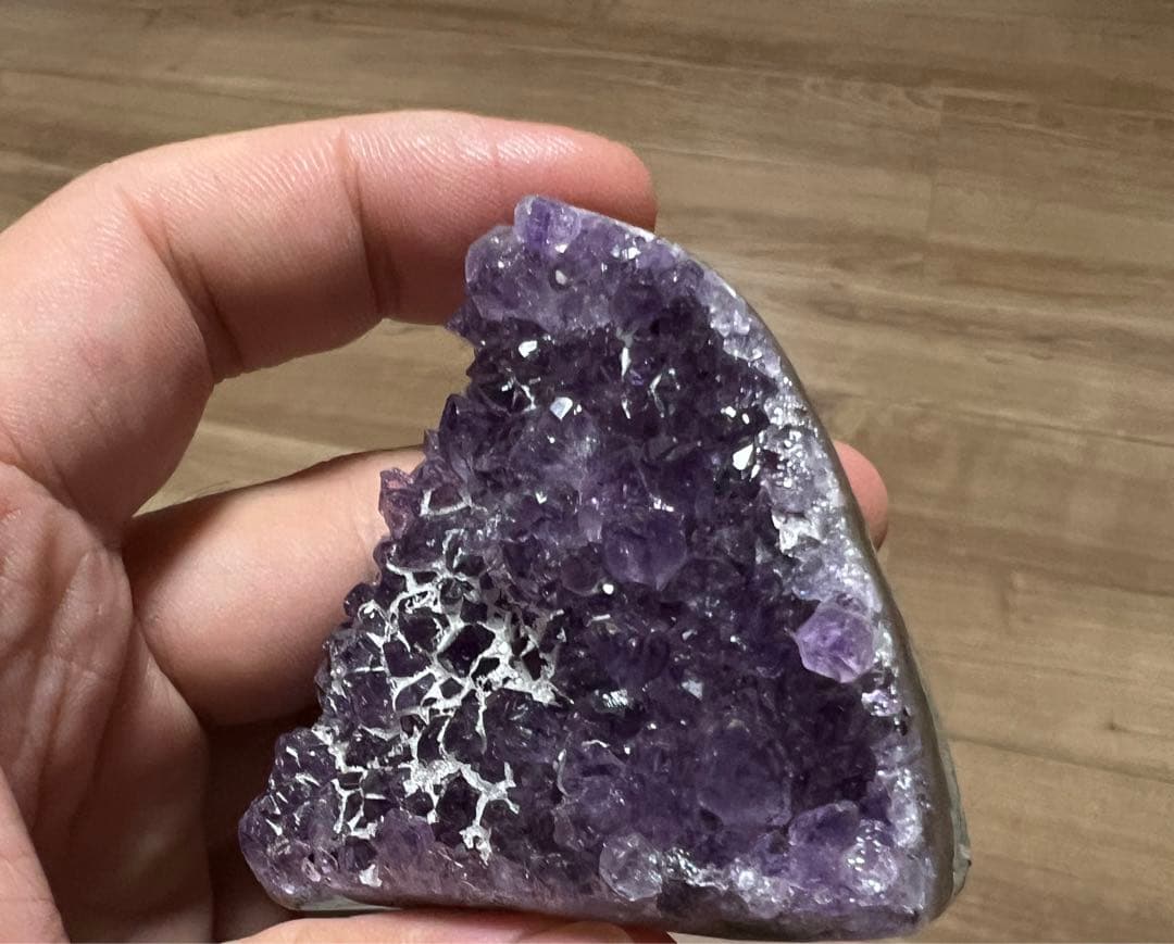 高品質　アメジストドームミニクラスター　共生タイプ　希少品　台座込　送料無料