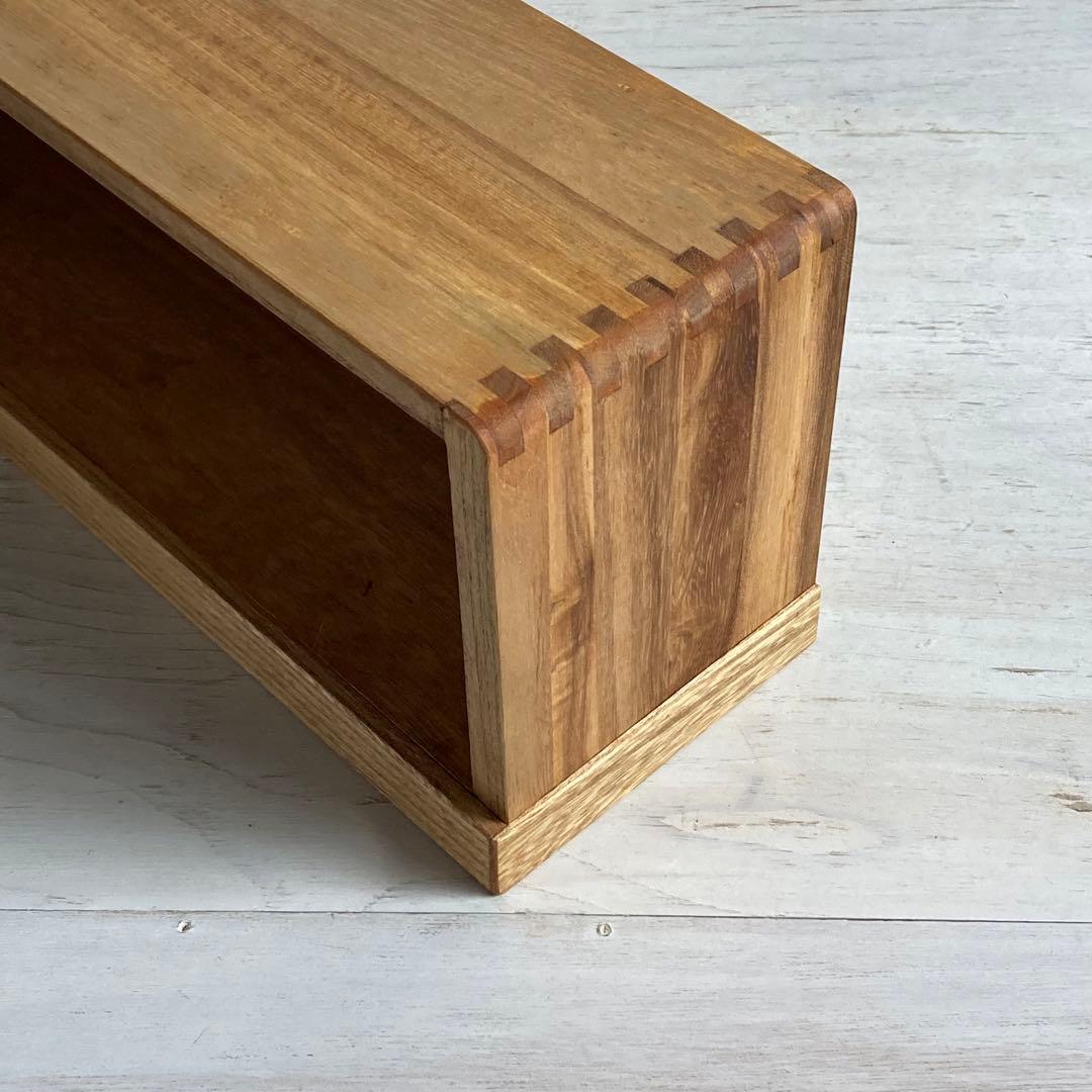 古い木製 横長 オープンラック 展示ケース あられ組み