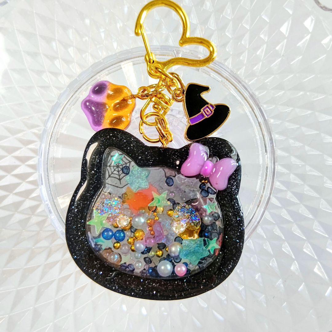 ハロウィン 黒猫シェイカーキーホルダー ハンドメイド レジン