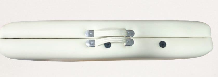 Stellaプロ用マッサージベッド 折りたたみ式 ホワイト 未使用品 ケース付き