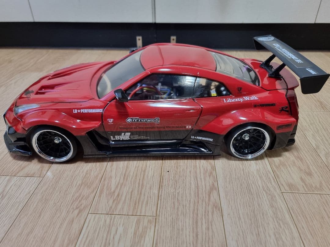 タミヤ TT02 シャーシ、GT-R R35 リバティウォークボディ - メルカリ