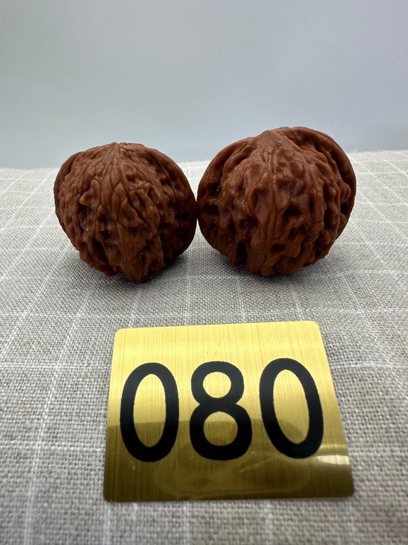 ☆天然☆ 伝統的な文玩核桃（ぶんがんくるみ）の逸品、麒麟官帽の手球