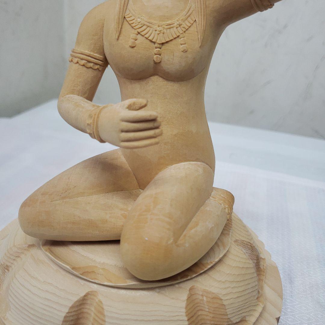 新彫り 特価 美しい仏像です◇金運ヒバ材 弁財天◇秘部バチ付き28cm