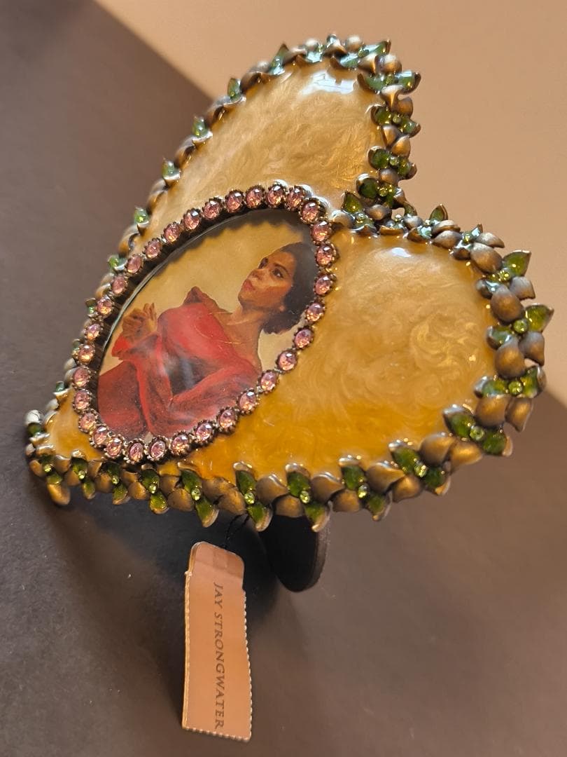 ジェイストロングウォーター フォトフレーム　アンティーク風 ハート