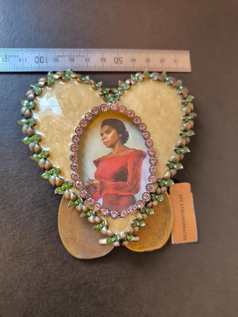 ジェイストロングウォーター フォトフレーム　アンティーク風 ハート