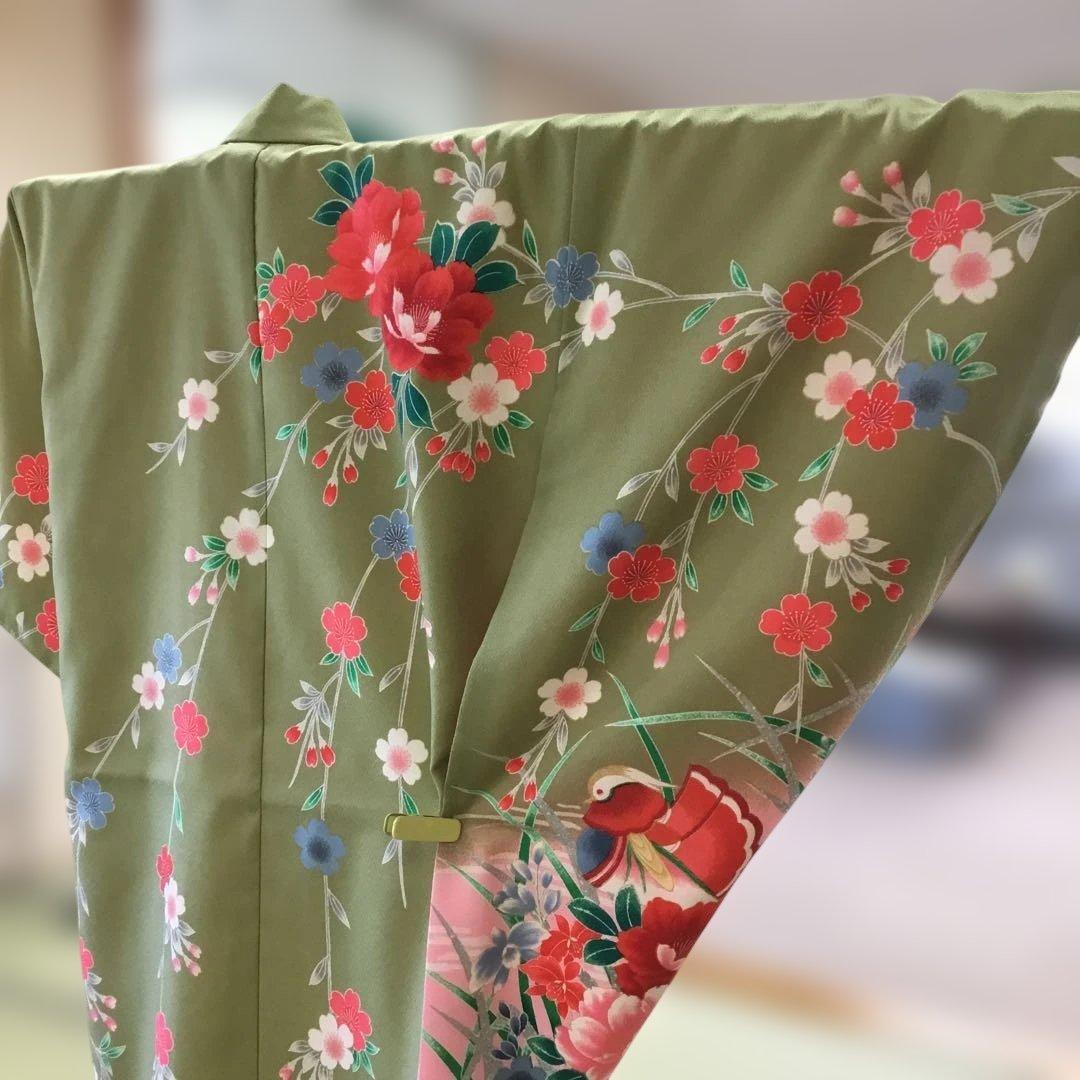 【新品未使用】七五三用 花柄 緑色 着物　7歳　ポリエステル　抹茶色　グリーン