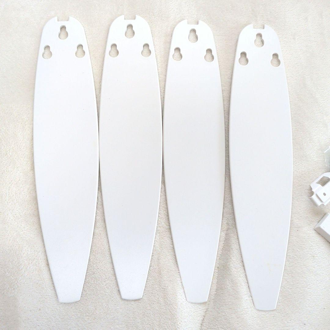 DAIKO ホワイト 5灯式シーLEDリングファン　リモコン付CFS580W