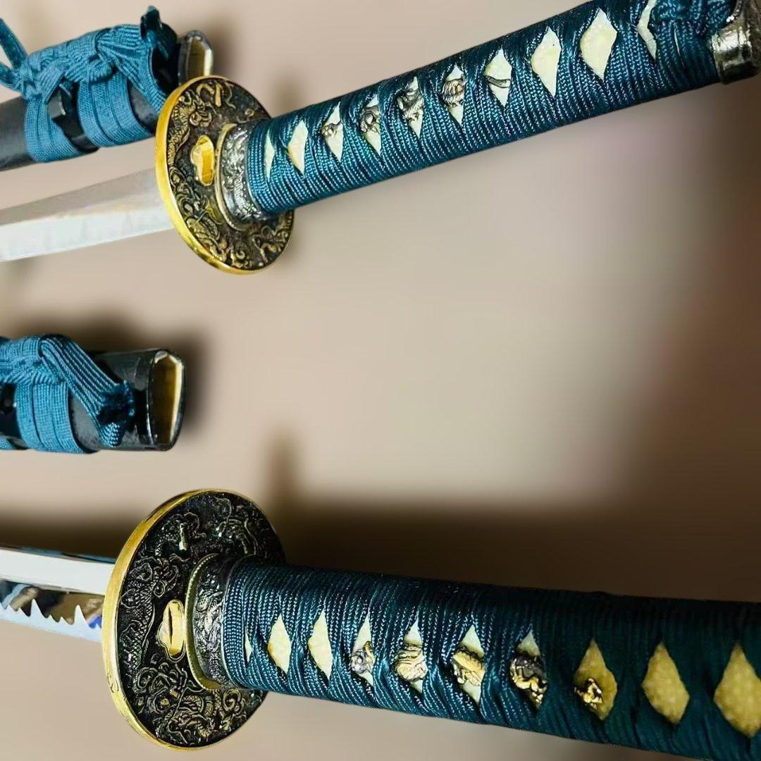 高級模造刀　居合刀　のたれ刃紋　2本セット　打刀　脇差　インテリア （刀4）