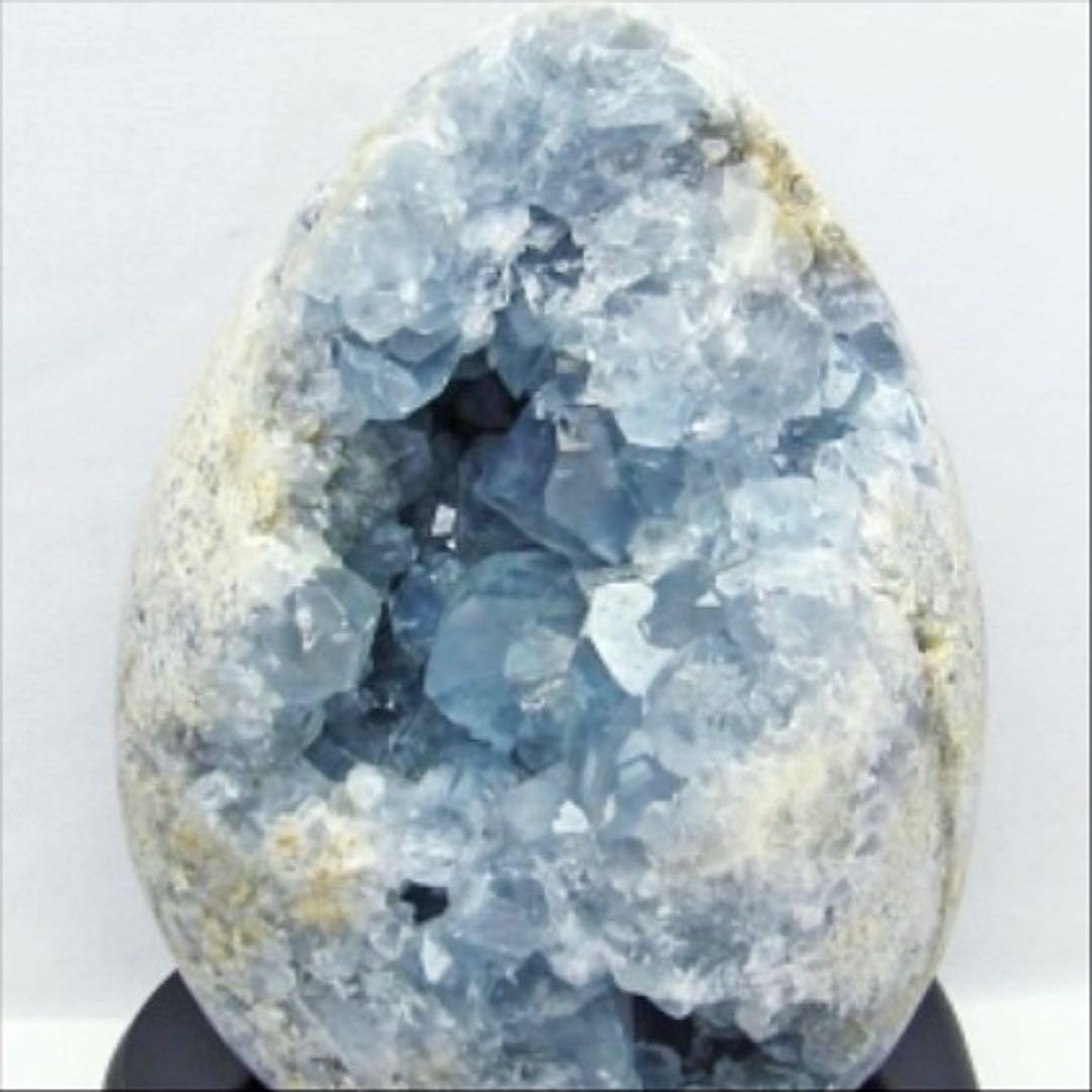 ☆ 3.8Kg！セレスタイト  天青石　たまご型　原石　パワーストーン！