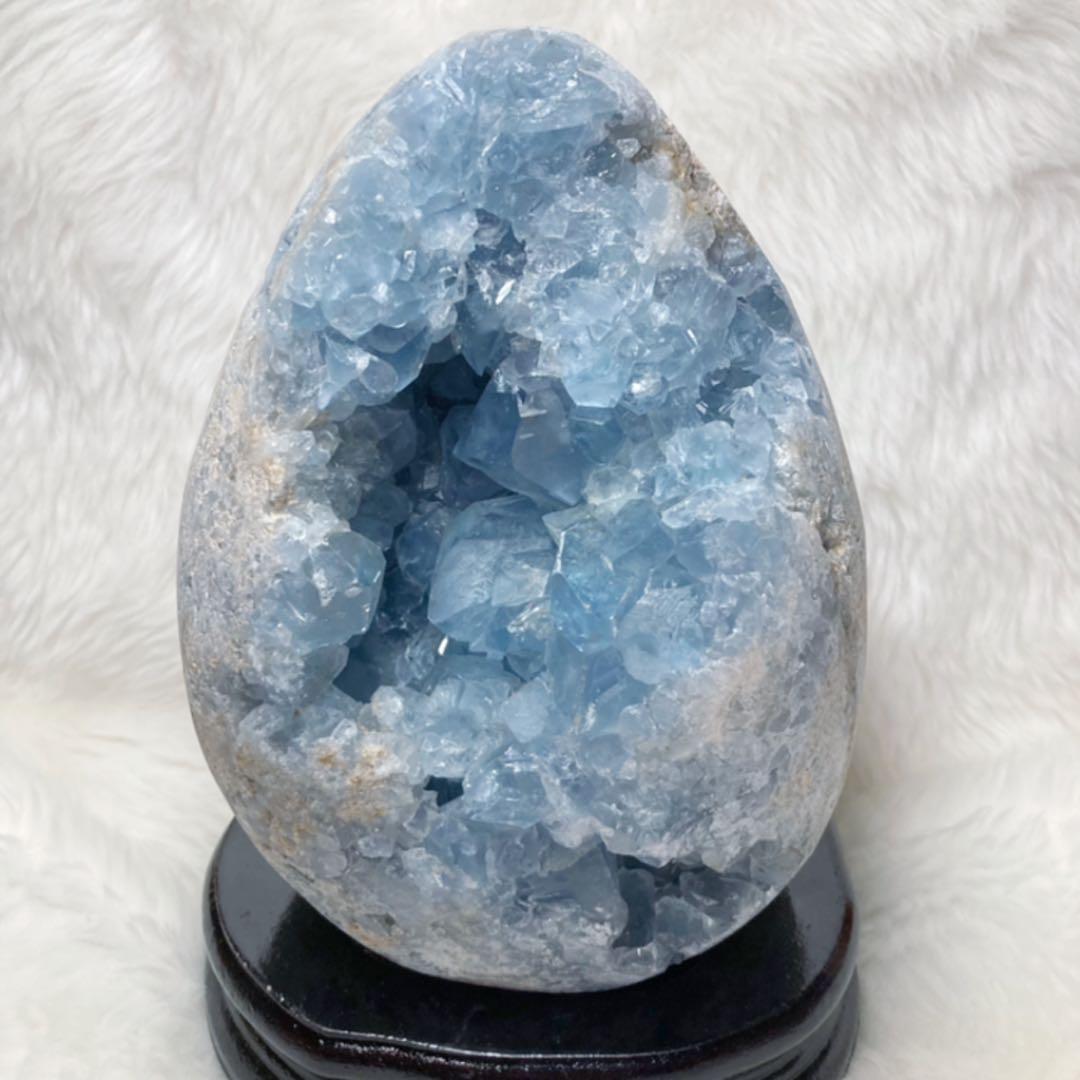 ☆ 3.8Kg！セレスタイト  天青石　たまご型　原石　パワーストーン！