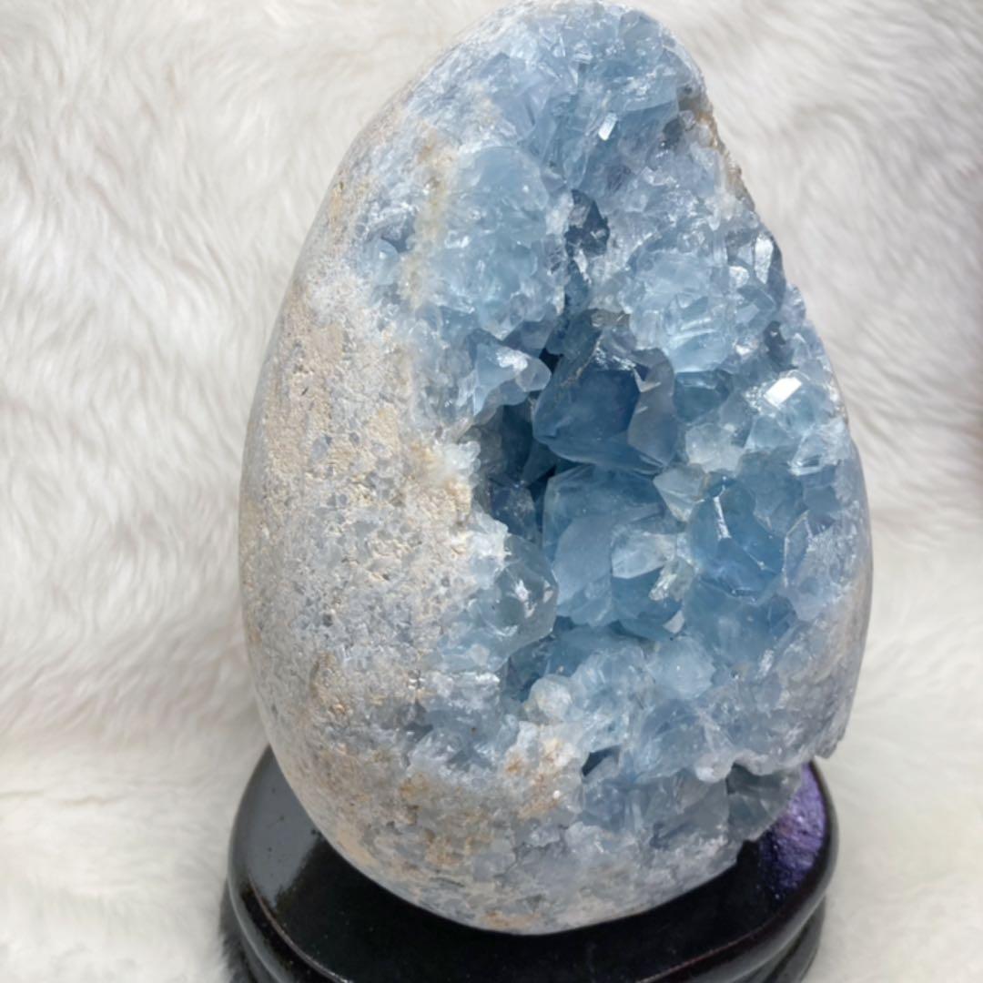 ☆ 3.8Kg！セレスタイト  天青石　たまご型　原石　パワーストーン！