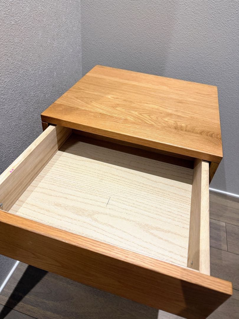 木製引き出し付きテーブル