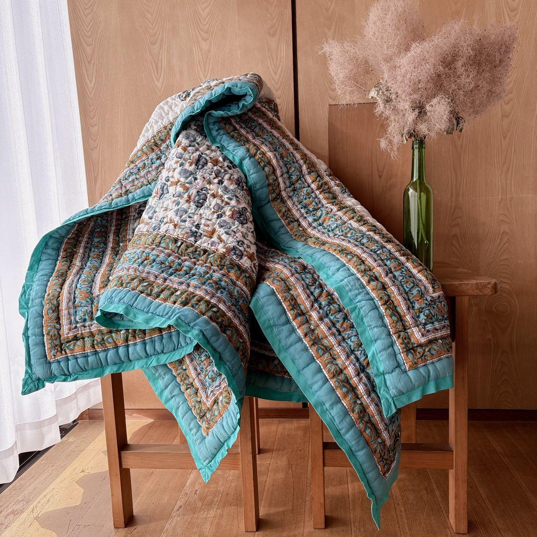 未使用※インド ブロックプリント 中綿入りキルト サファイア　マルチラグカバー