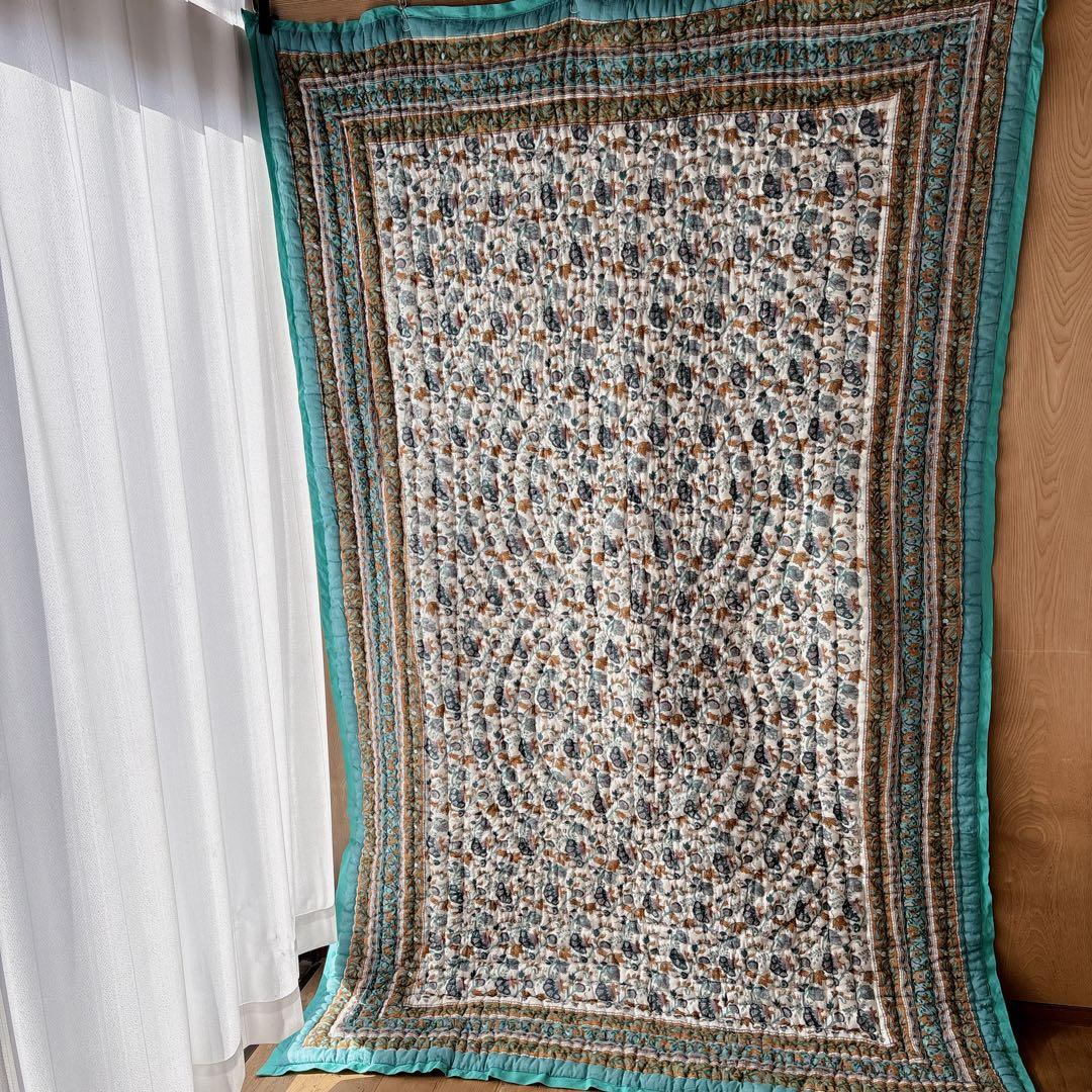 未使用※インド ブロックプリント 中綿入りキルト サファイア　マルチラグカバー