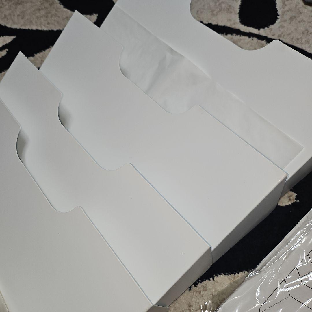 未使用品《IKEA》KVISSLE クヴィッスレ マガジンラック 廃盤品 白