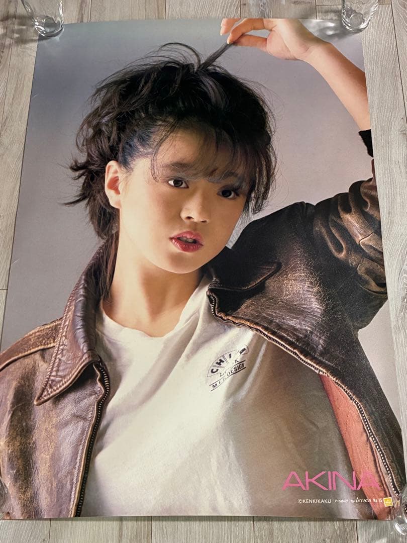 希少】中森明菜 特大ポスター ポニーテール 革ジャン - メルカリ