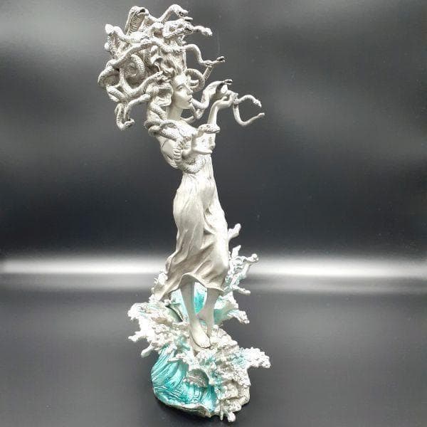 日本唯一の出品！ 女神 メデューサ ギリシャ神話 フィギュリン フィギュア 人形