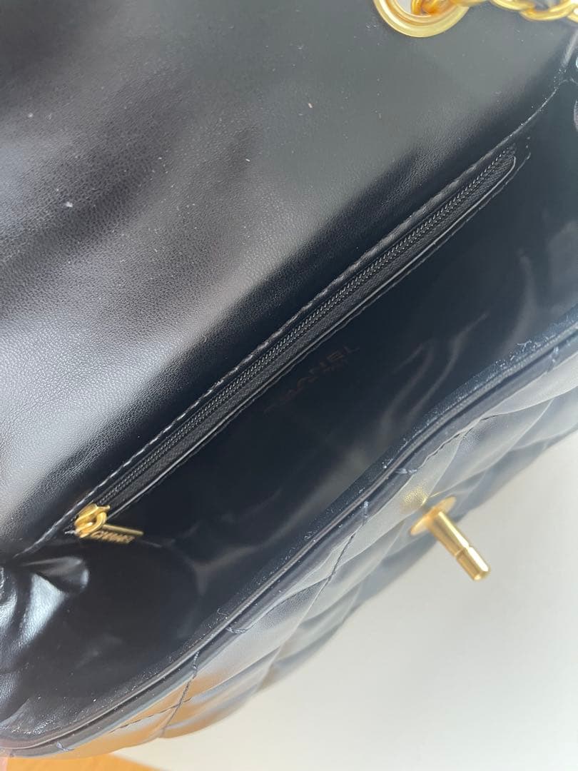 CHANEL ブラック キルティング ショルダーバッグノベルティ