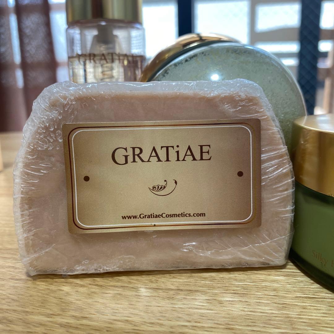 GRATiAE グラティエ　スキンケアセット　バラ売り可　レア