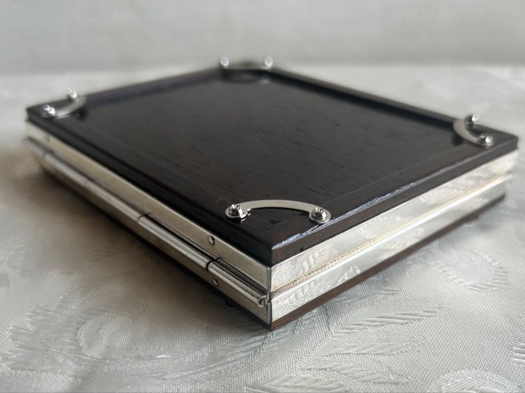 銀座和光　シルバー 970 刻印　二つ折り12×9.5 の2面フォトフレーム