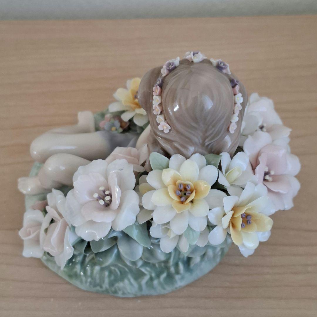 リヤドロ　蝶と戯れる小妖精　ガラスケース付属