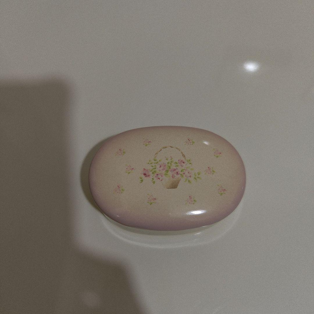 イマン　ローズバスケット　アクセサリーボックス　ホーロー