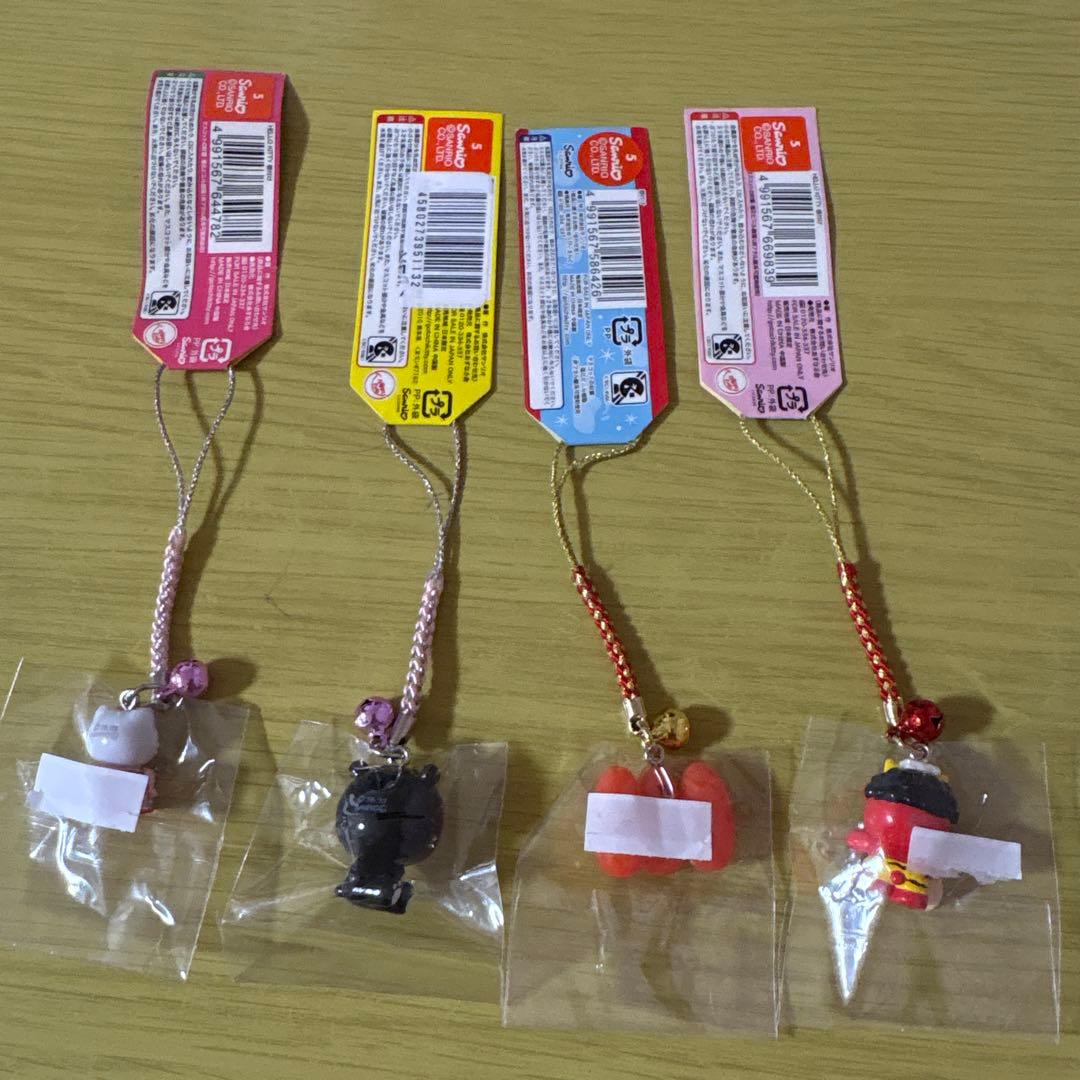 ご当地キティ 九州&沖縄 まとめ売り9点セット - メルカリ