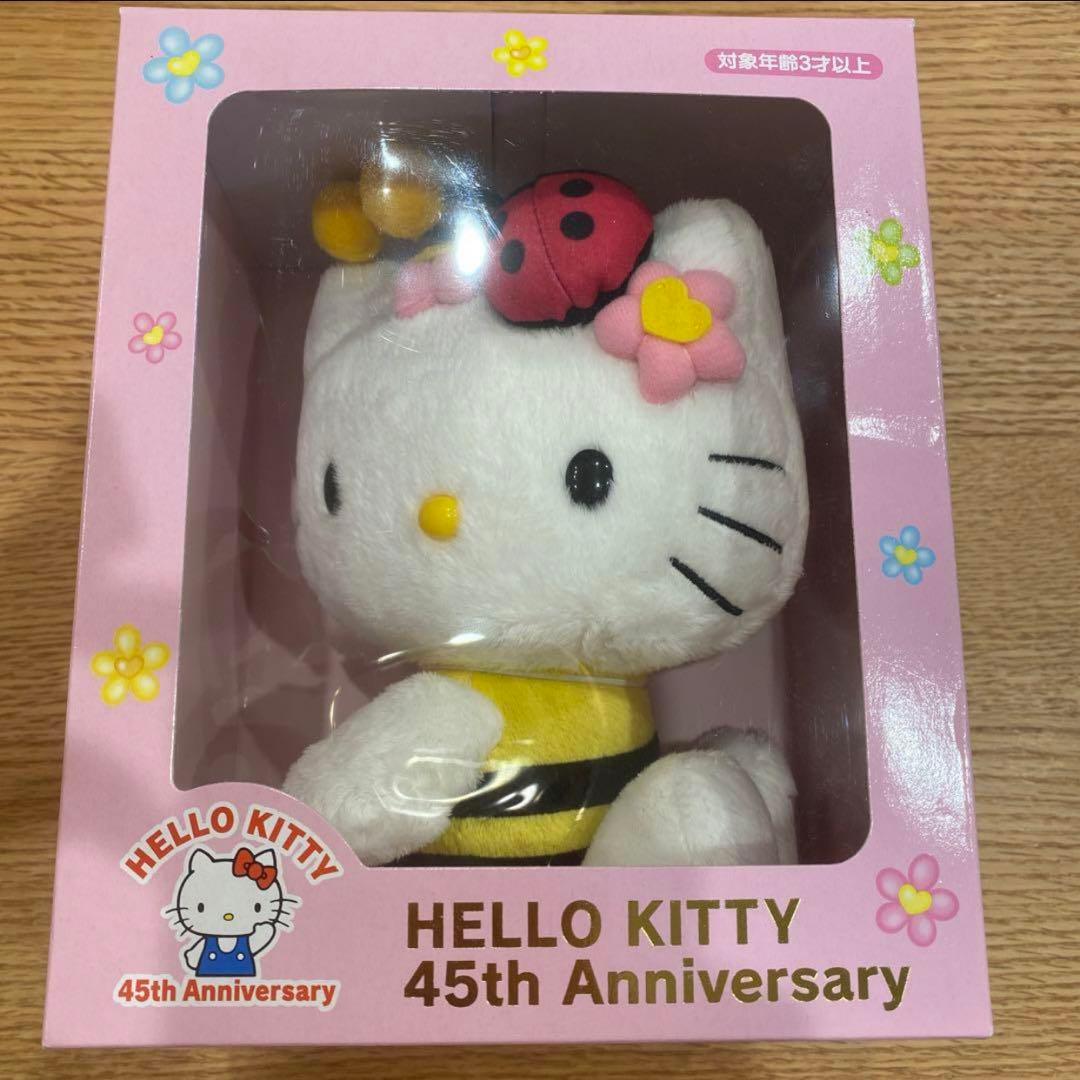 サンリオ ハローキティ 45周年 メモリアルドール 蜂 ハチ 花