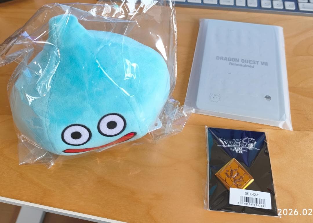 ドラゴンクエスト ぬいぐるみ スライム スチールブックケース ピンズ
