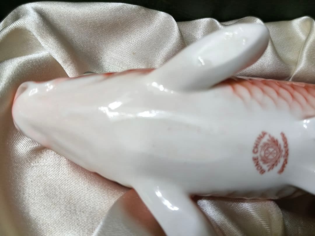 ノリタケ 鯉 置物 日本陶器会社 ボーンチャイナ ★共箱、説明カード付き！