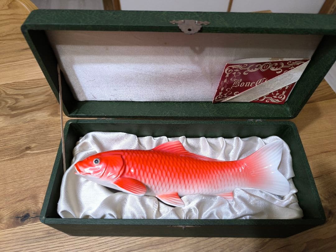 ノリタケ 鯉 置物 日本陶器会社 ボーンチャイナ ★共箱、説明カード付き！