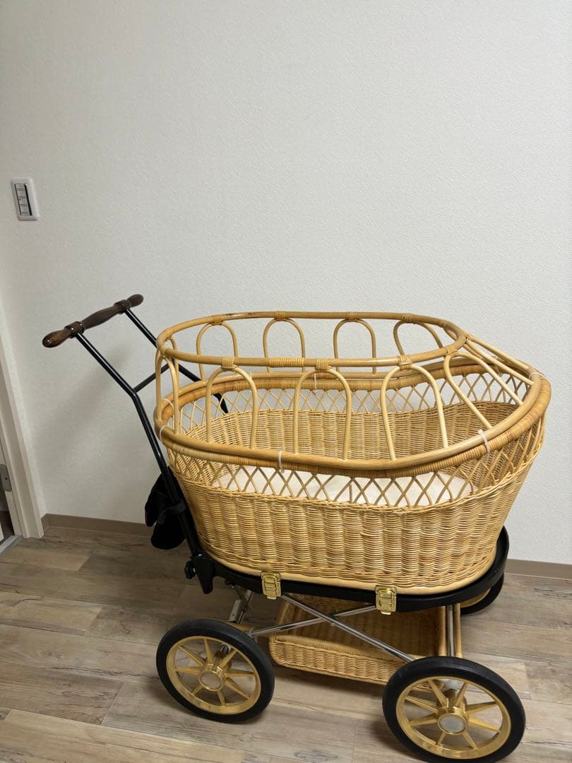 プスプス　東京乳母車