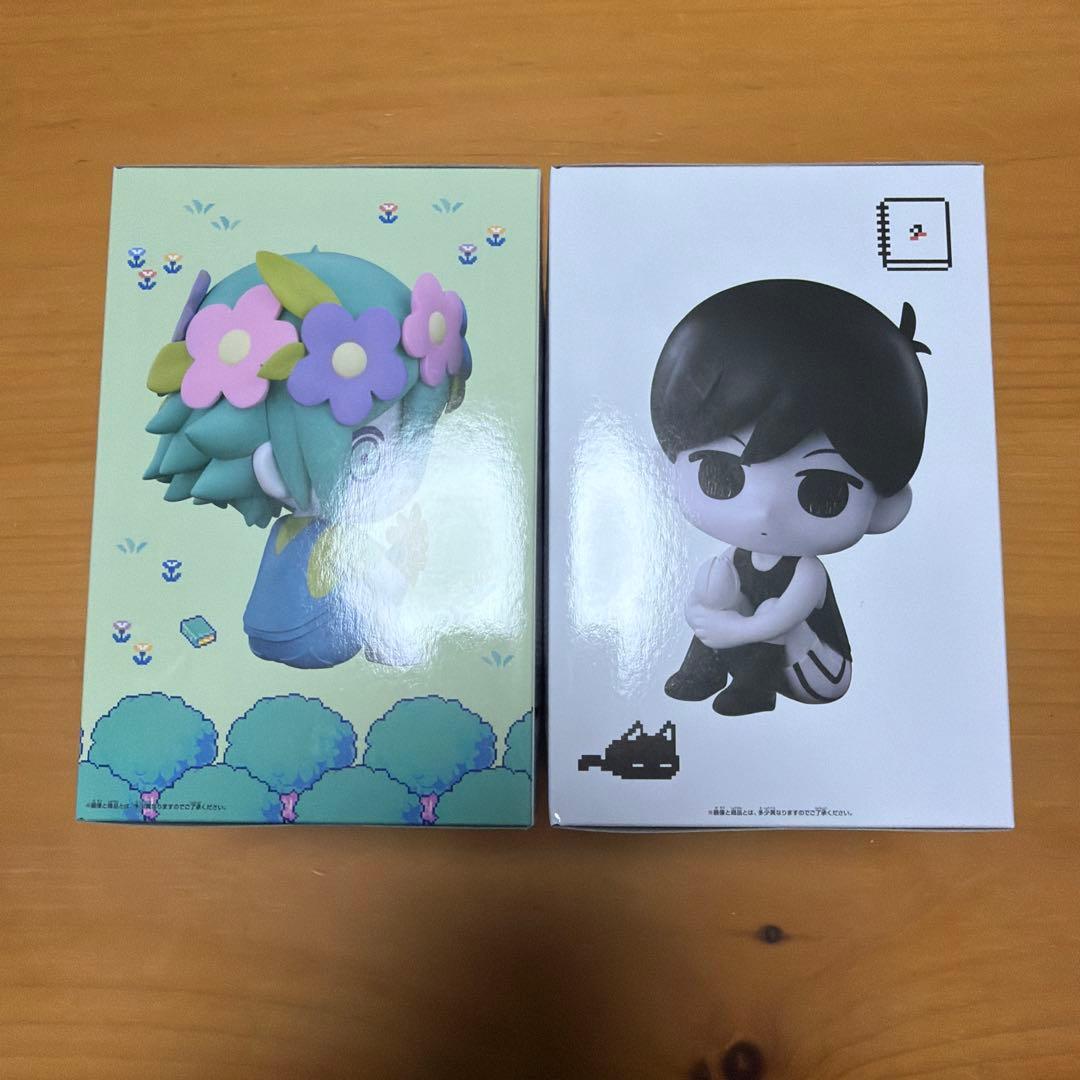 OMORI おすわりフィギュア オモリ バジル 2体セット - メルカリ