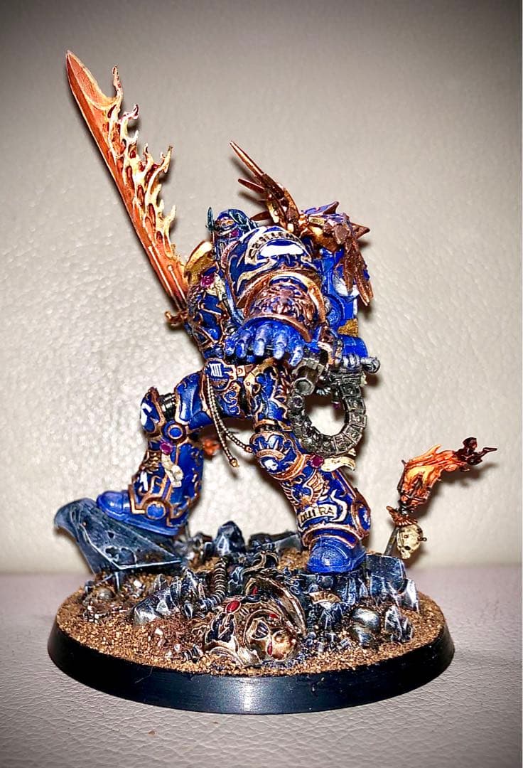 塗装済みウォーハンマー40000 ロブート・グィリマン - メルカリ