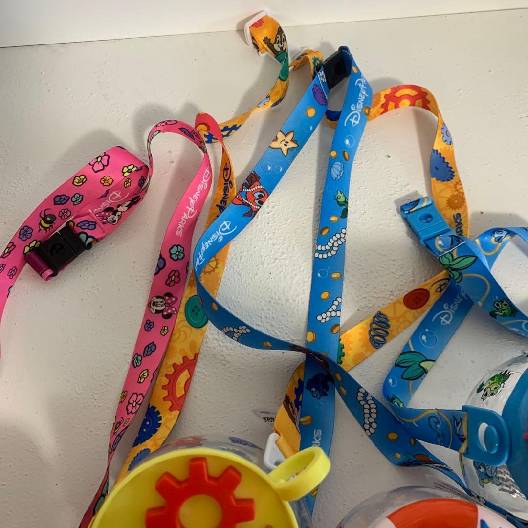 海外ディズニー Toontown ドリンクホルダー