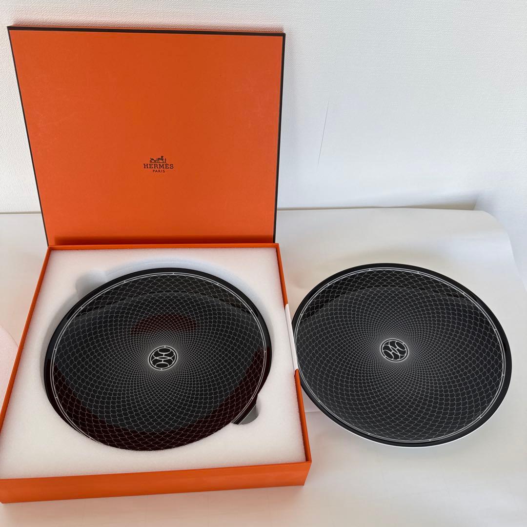 HERMES 幾何学模様 ブラック皿 2枚セット